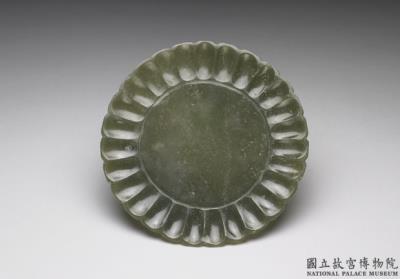 图片[2]-Jade plate with floral rim, India-China Archive